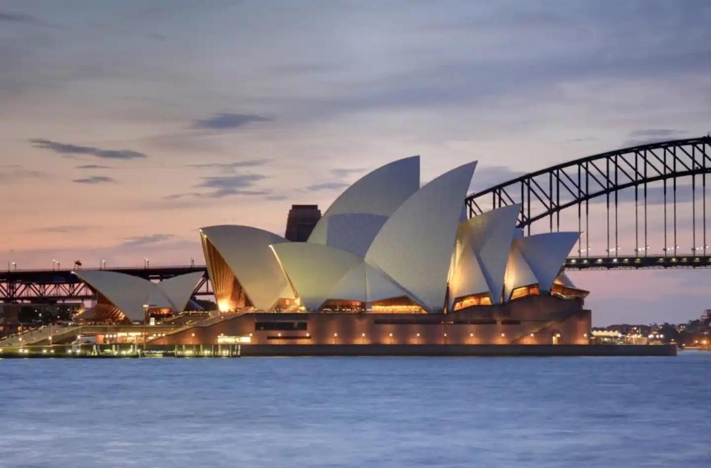 Kozyguru Cbd Haymarket 2 Bed Nha653- 610 Sydney