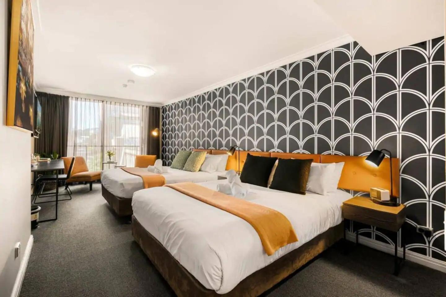 Kozyguru Cbd Haymarket 2 Bed Nha653- 610 Sydney